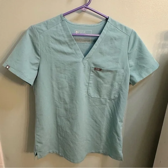 Figs scrub top - Picture 1 of 2